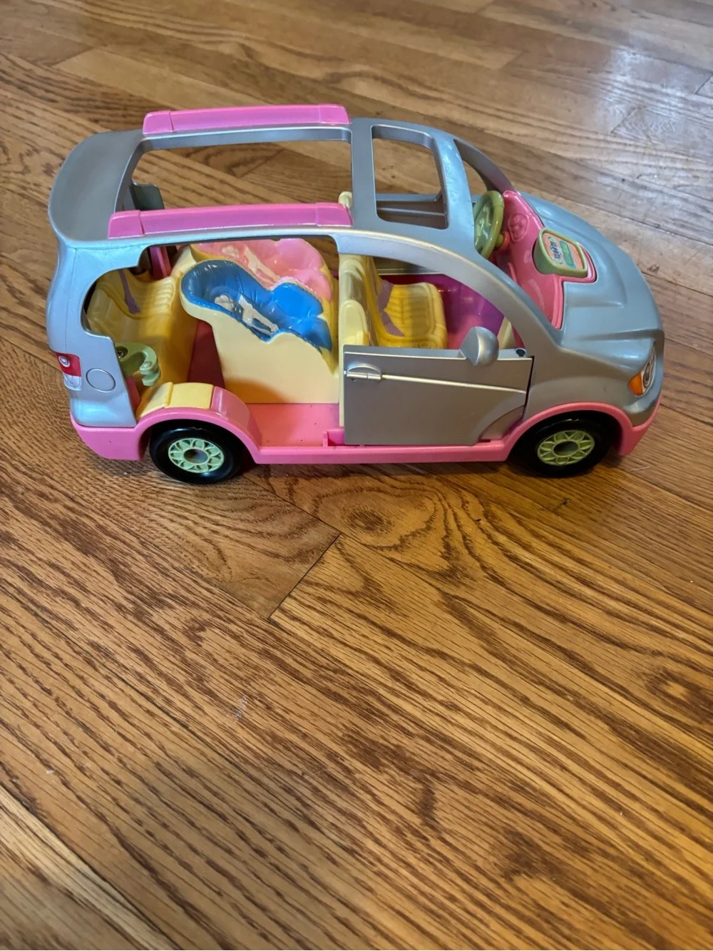Fisher Price Loving Family Dollhouse  Musical Minivan Van Twin Time 2007- Works
